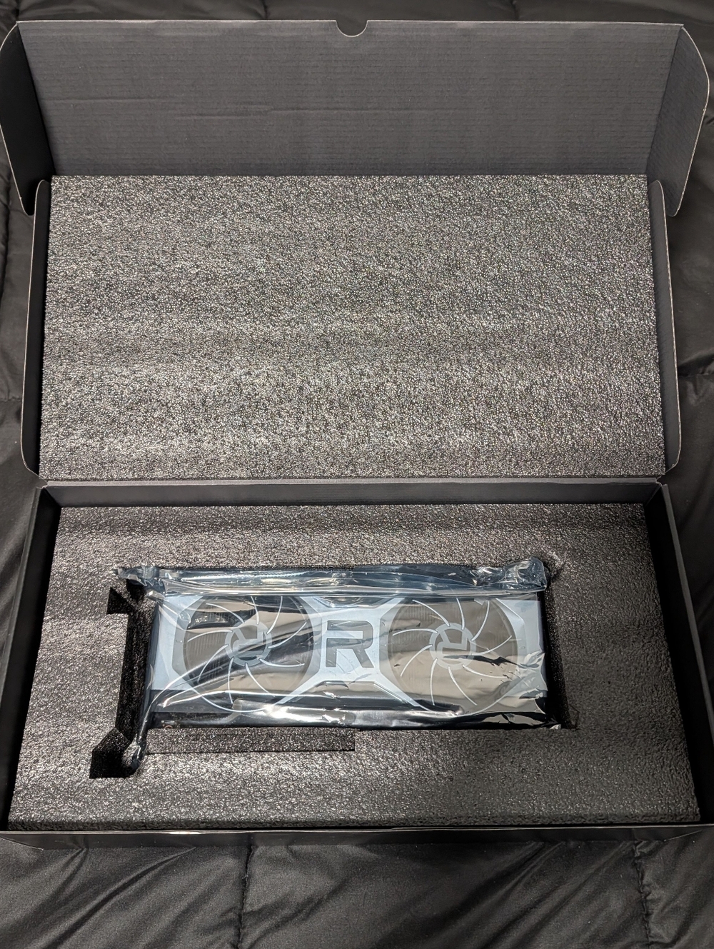 AMD Radeon 6700xt 12GB - Picture 6 of 6